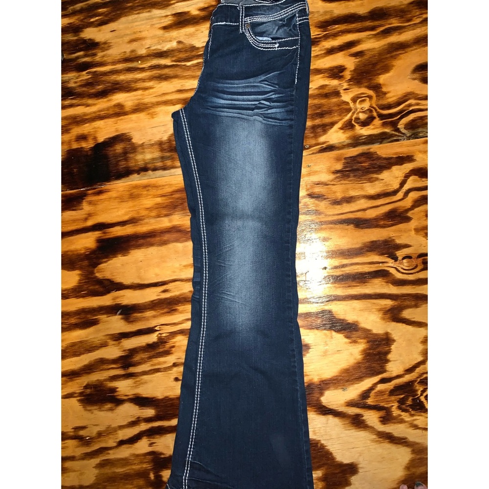 Ariya jeans